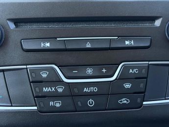 Ford Mondeo 2.0 TDCi Zetec Edition Powershift Euro 6 (s/s) 5dr