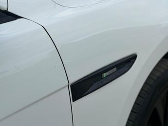 Jaguar F-PACE 2.0 D180 R-Sport Auto AWD Euro 6 (s/s) 5dr