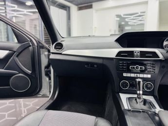 Mercedes-Benz C Class 2.1 C250 CDI AMG Sport Saloon 4dr Diesel G-Tronic+ Euro 5 (s/s) 