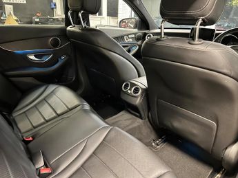 Mercedes-Benz C Class 2.1 C300dh AMG Line (Premium) G-Tronic+ Euro 6 (s/s) 4dr