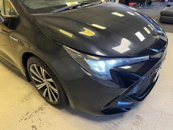 Toyota Corolla 1.8 VVT-h Design CVT Euro 6 (s/s) 5dr