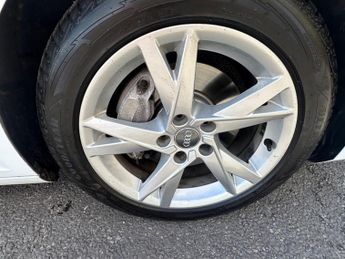 Audi A4 Avant 2.0 TDI ultra Sport S Tronic Euro 6 (s/s) 5dr