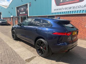 Jaguar F-PACE 3.0 D300 V6 S Auto AWD Euro 6 (s/s) 5dr