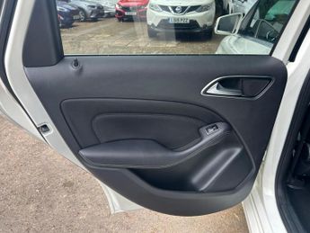 Mercedes-Benz B Class B250e Sport (Premium) Auto 5dr