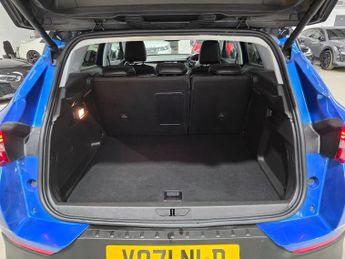 Vauxhall Grandland X 1.6 13.2kWh Business Edition Nav Premium Auto 4WD Euro 6 (s/s) 5