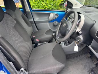 Toyota AYGO 1.0 VVT-i Blue Euro 5 5dr