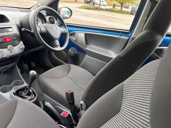 Toyota AYGO 1.0 VVT-i Blue Euro 5 5dr