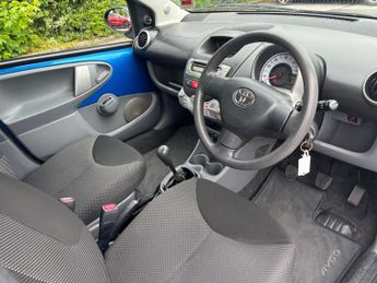 Toyota AYGO 1.0 VVT-i Blue Euro 5 5dr