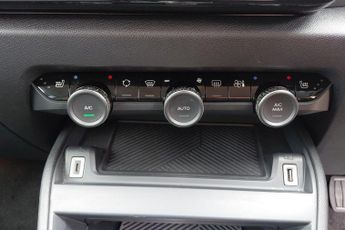 Citroen C4 1.2 PureTech MAX EAT8 Euro 6 (s/s) 5dr