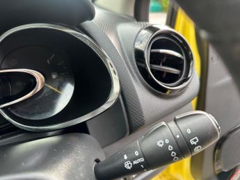 Renault Clio 0.9 TCe Dynamique MediaNav Euro 5 (s/s) 5dr