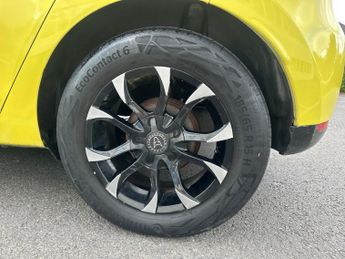 Renault Clio 0.9 TCe Dynamique MediaNav Euro 5 (s/s) 5dr