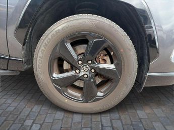 Toyota Rav4 2.5 VVT-h Dynamic SUV 5dr Petrol Hybrid CVT 4WD Euro 6 (s/s) (22