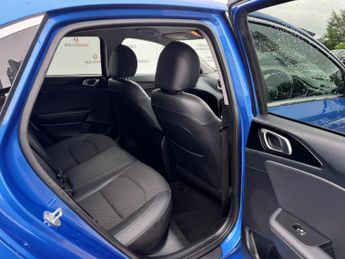 Kia Ceed 1.4 T-GDi Blue Edition DCT Euro 6 (s/s) 5dr