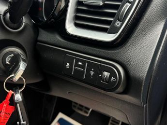 Kia Ceed 1.4 T-GDi Blue Edition DCT Euro 6 (s/s) 5dr
