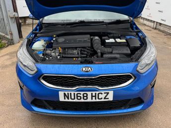 Kia Ceed 1.4 T-GDi Blue Edition DCT Euro 6 (s/s) 5dr