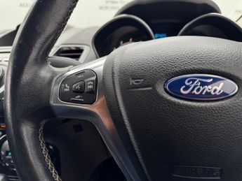Ford Fiesta 1.0T EcoBoost Titanium Powershift Euro 6 5dr