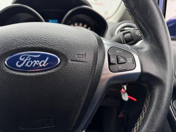 Ford Fiesta 1.0T EcoBoost Titanium Powershift Euro 6 5dr