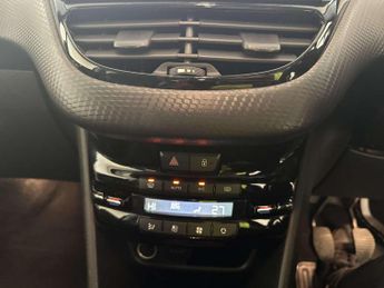 Peugeot 2008 1.2 PureTech Allure SUV 5dr Petrol Manual Euro 6 (82 ps)