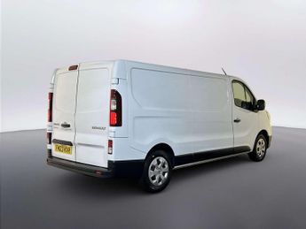 Renault Trafic 2.0 dCi Blue LL30 Advance Panel Van 5dr Diesel Manual L2 H1 Euro