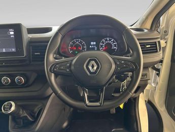 Renault Trafic 2.0 dCi Blue LL30 Advance Panel Van 5dr Diesel Manual L2 H1 Euro