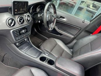 MERCEDES-BENZ GLA 2.1 GLA220 CDI AMG Line SUV 5dr Diesel 7G-DCT 4MATIC Euro 6 (s/s