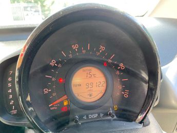 Toyota AYGO 1.0 VVT-i x-play Euro 6 5dr