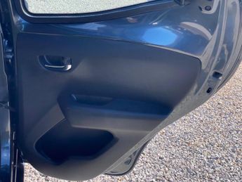 Toyota AYGO 1.0 VVT-i x-play Euro 6 5dr