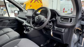 Renault Trafic 2.0 dCi Blue SH30 Business+ Panel Van 5dr Diesel Manual L1 H2 Eu