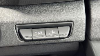 Renault Trafic 2.0 dCi Blue SH30 Business+ Panel Van 5dr Diesel Manual L1 H2 Eu