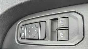 Renault Trafic 2.0 dCi Blue SH30 Business+ Panel Van 5dr Diesel Manual L1 H2 Eu