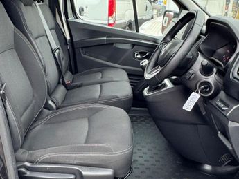 Renault Trafic 2.0 dCi Blue LL30 Sport L2 H1 Euro 6 (s/s) 5dr