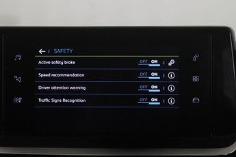 Peugeot E-2008 50kWh Allure Premium + Auto 5dr (7kW Charger)