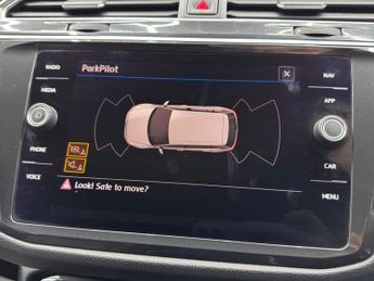 Volkswagen Tiguan 2.0 TDI R-Line DSG 4Motion Euro 6 (s/s) 5dr