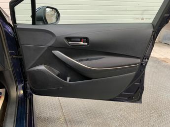 Toyota Corolla 1.8 VVT-h Icon Tech CVT Euro 6 (s/s) 5dr