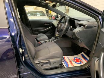 Toyota Corolla 1.8 VVT-h Icon Tech CVT Euro 6 (s/s) 5dr