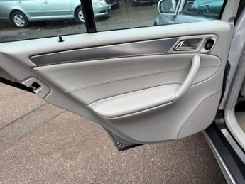 Mercedes-Benz C Class 1.8 C180 Kompressor Avantgarde SE 4dr