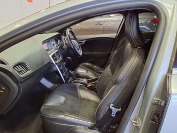 Volvo V40 1.5 T3 GPF R-Design Nav Plus Auto Euro 6 (s/s) 5dr