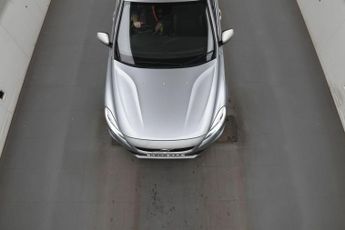 Volvo V40 1.5 T3 GPF R-Design Nav Plus Auto Euro 6 (s/s) 5dr