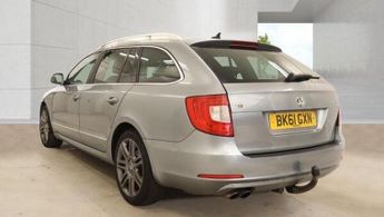 Skoda Superb 2.0 TDI Elegance DSG Euro 5 5dr