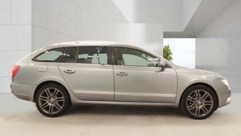Skoda Superb 2.0 TDI Elegance DSG Euro 5 5dr