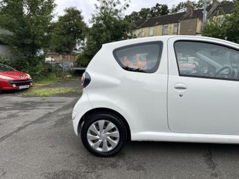 Toyota AYGO 1.0 VVT-i Move Euro 5 3dr