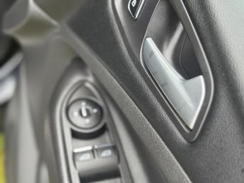 Ford Kuga 2.0 TDCi Titanium Powershift AWD Euro 5 5dr