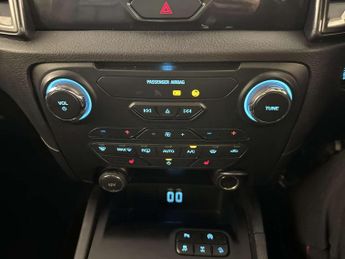 Ford Ranger 2.0 EcoBlue Wildtrak Pickup Double Cab 4dr Diesel Auto 4WD Euro 