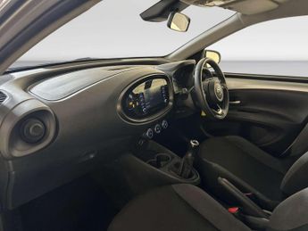 Toyota Aygo X 1.0 VVT-i Pure Hatchback 5dr Petrol Manual Euro 6 (s/s) (72 ps)
