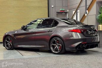 Alfa Romeo Giulia 2.9 V6 Bi-Turbo Quadrifoglio Auto Euro 6 (s/s) 4dr