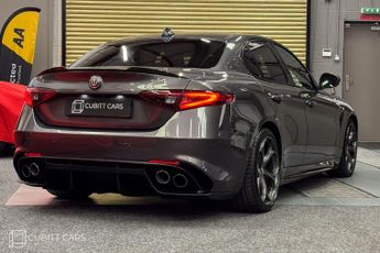 Alfa Romeo Giulia 2.9 V6 Bi-Turbo Quadrifoglio Auto Euro 6 (s/s) 4dr