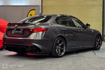 Alfa Romeo Giulia 2.9 V6 Bi-Turbo Quadrifoglio Auto Euro 6 (s/s) 4dr