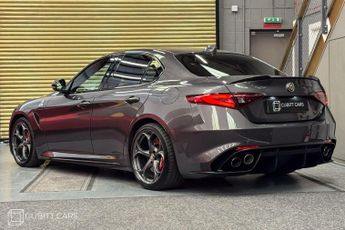 Alfa Romeo Giulia 2.9 V6 Bi-Turbo Quadrifoglio Auto Euro 6 (s/s) 4dr