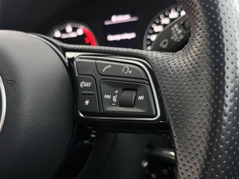 Audi Q2 1.5 TFSI CoD 35 Black Edition S Tronic Euro 6 (s/s) 5dr