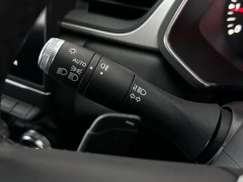 Renault Captur 1.3 TCe Iconic EDC Euro 6 (s/s) 5dr